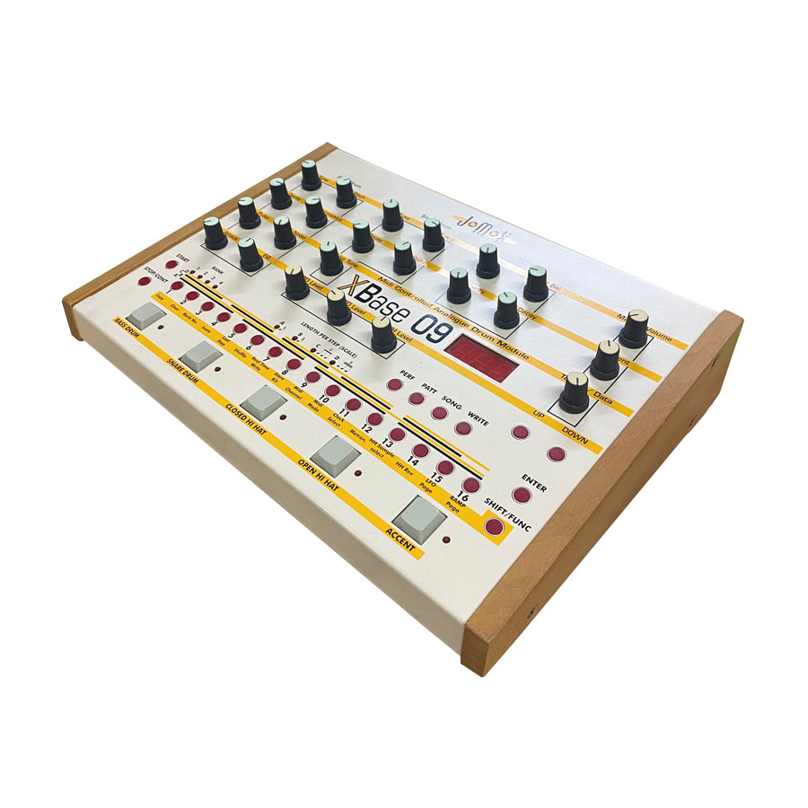 JoMox Xbase 09
